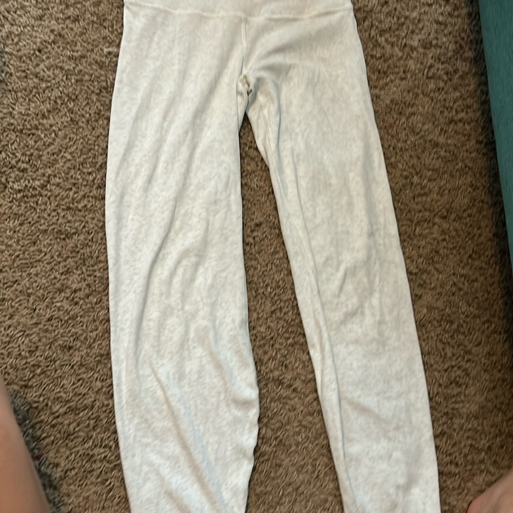 Lululemon pants!